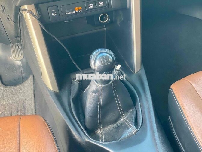 Toyota Innova 2017 2.0E MT 89.000km Bạc