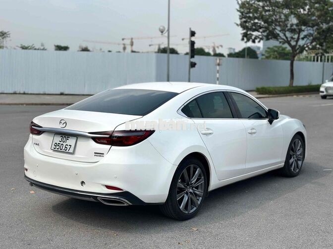 MAZDA 6 2022 2.0PREMIUM TCCC 4 VẠN KM TRẮNG