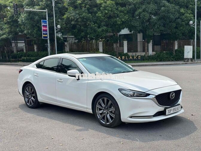 MAZDA 6 2022 2.0PREMIUM TCCC 4 VẠN KM TRẮNG