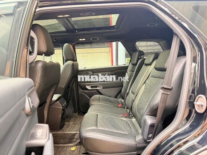 FORD EVEREST TITANIUM 2024 ĐEN lướt 12.000km