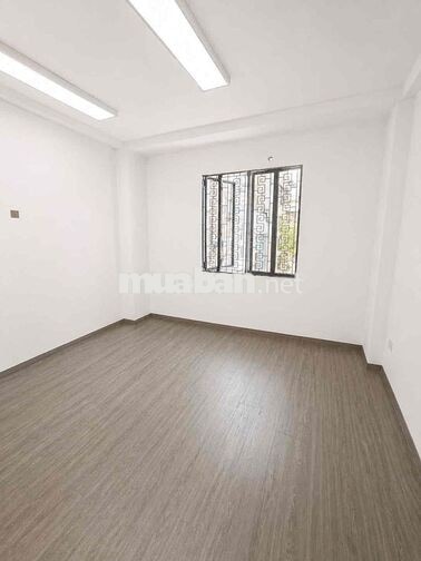 Cho thuê nhà đẹp MT Nguyễn Trọng Tuyển - 4 tầng có TM giá rẻ chỉ 20tr