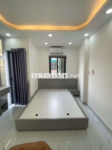 Cho thuê nhà nguyên căn 3 phòng ngủ,3wc có máy lạnh 