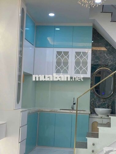 Cho thuê nhà nguyên căn 3 phòng ngủ,3wc có máy lạnh 