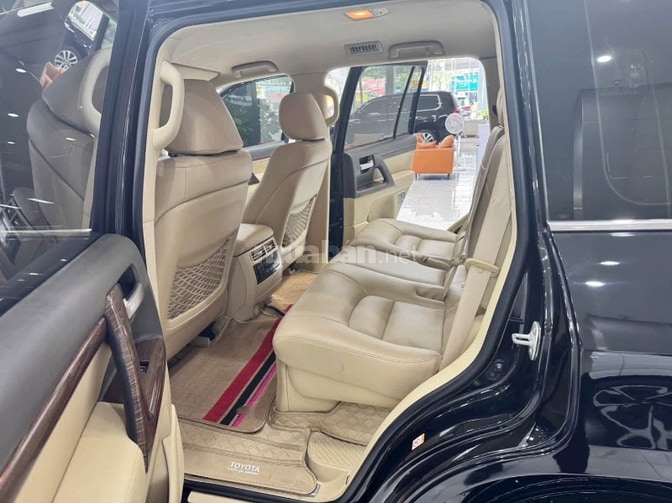 Bán Toyota Land Cruiser 4.6 V8 sản xuất 2016