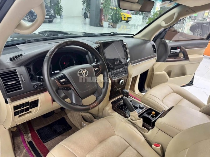Bán Toyota Land Cruiser 4.6 V8 sản xuất 2016