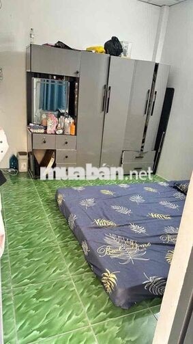 hia đình em bán căn nhà mặt tiền , sổ chung