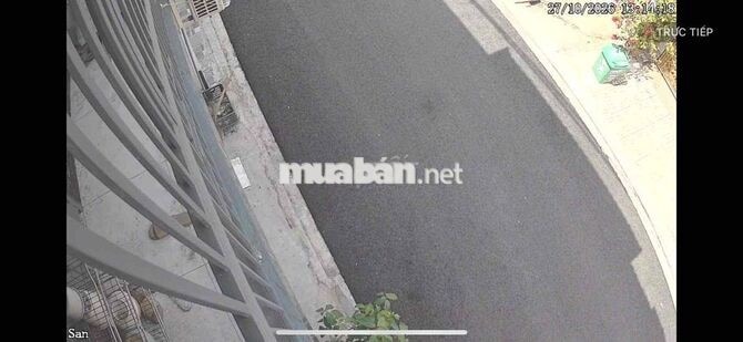 hia đình em bán căn nhà mặt tiền , sổ chung