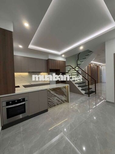 Bán nhà 5 tầng HXH Nguyễn Tiểu La - Khu VIP- Sổ Hồng sẵn, vừa ở vừa KD
