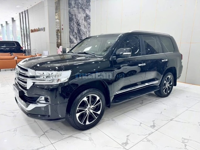 Bán Toyota Land Cruiser 4.6 V8 sản xuất 2016