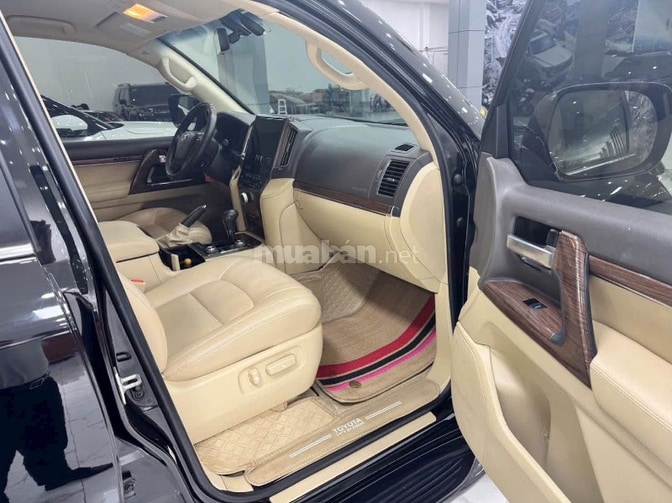 Bán Toyota Land Cruiser 4.6 V8 sản xuất 2016