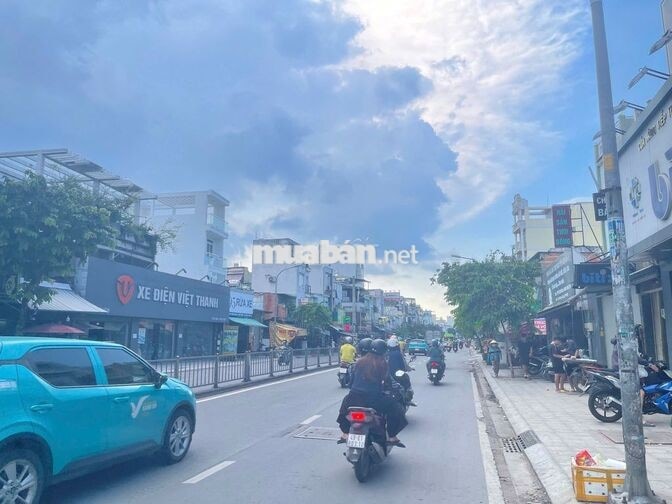 Mặt Tiền Bà Hom - Gần Chợ Phú Lâm, Phường 13, Quận 6. 