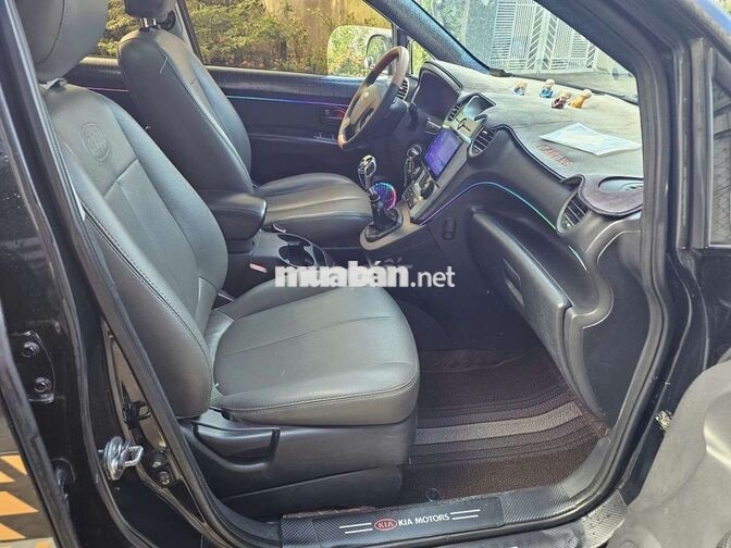 Kia Carens 2008 Số sàn Đen