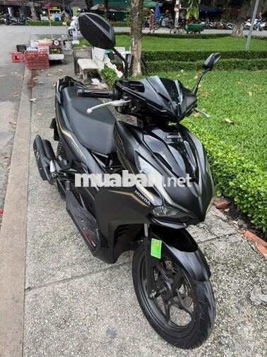 Honda Air Blade 125 Đặc biệt Đen nhám