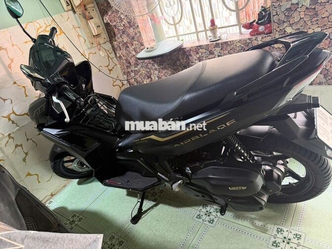 Honda Air Blade 125 Đặc biệt Đen nhám
