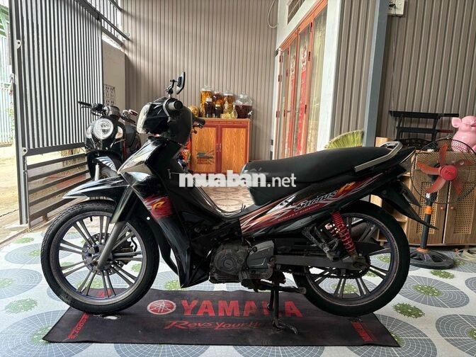 Yamaha Sirius màu Đen
