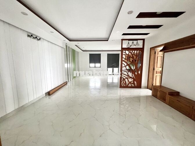 CHO THUÊ TOÀ NHÀ LÔ GÓC 3 TẦNG 600M2 KĐT HÀ QUANG 2 