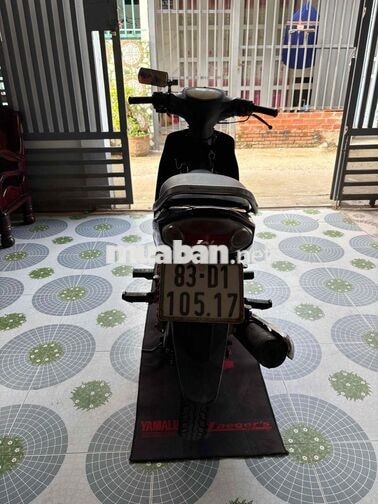 Yamaha Sirius màu Đen