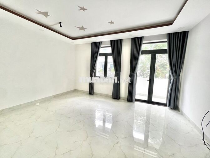 CHO THUÊ TOÀ NHÀ LÔ GÓC 3 TẦNG 600M2 KĐT HÀ QUANG 2 