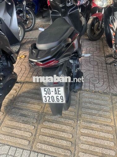Honda Vision Đen nhám
