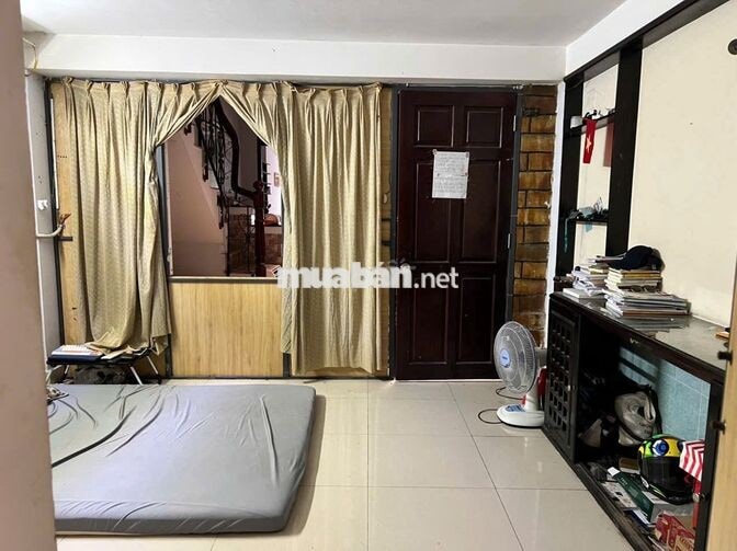 CHO THUÊ PHÒNG TẦNG TRỆT 25m - 3500/ tháng 