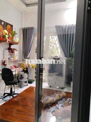 🍀Cho thuê nhà MT đường số 4 khu nam Hùng vương. BTân