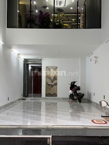 CHO THUÊ MẶT TIỀN NHÀ 132 ĐƯỜNG KÝ CON P.BẾN THÀNH, 4,2X10M, MỚI XÂY