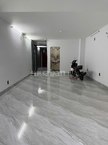 CHO THUÊ MẶT TIỀN NHÀ 132 ĐƯỜNG KÝ CON P.BẾN THÀNH, 4,2X10M, MỚI XÂY