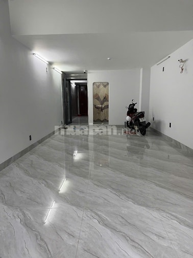 CHO THUÊ MẶT TIỀN NHÀ 132 ĐƯỜNG KÝ CON P.BẾN THÀNH, 4,2X10M, MỚI XÂY