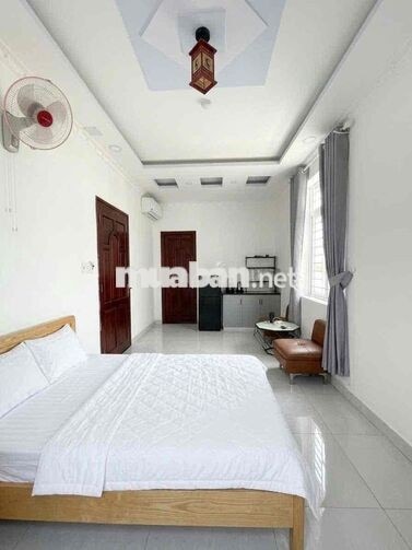 CHDV SÁT NGUYỄN THÁI SƠN-FULL NỘI THẤT-THANG MÁY-TIVI-CỬA SỔ LỚN