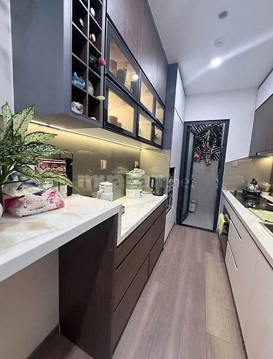 Cho thuê căn hộ Kingston Residence 2 Phòng ngủ full nội thất giá 16tr/