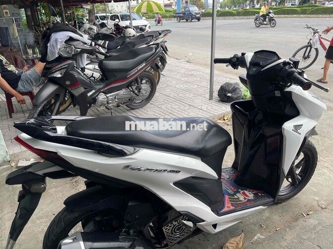 Honda Vario 150 Trắng đen Nhập khẩu