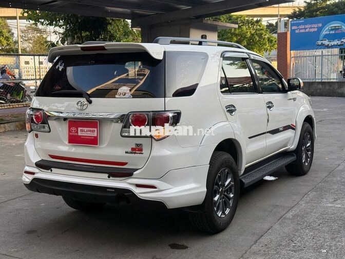 Toyota Fortuner 2016 2.7V TRD 77.253 km Trắng