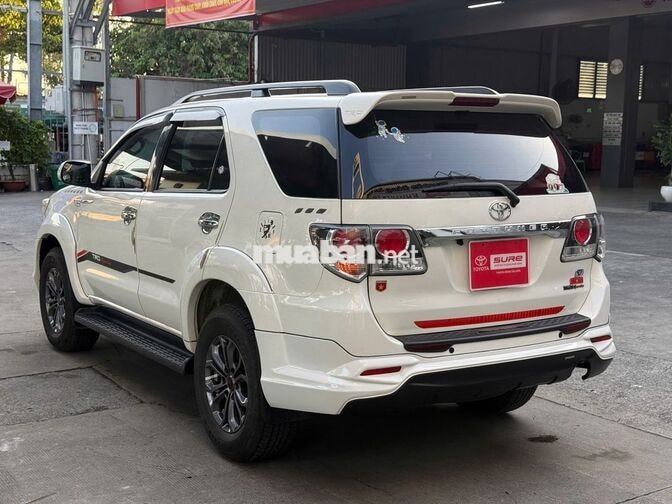 Toyota Fortuner 2016 2.7V TRD 77.253 km Trắng