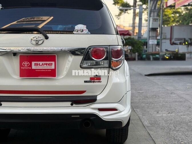 Toyota Fortuner 2016 2.7V TRD 77.253 km Trắng