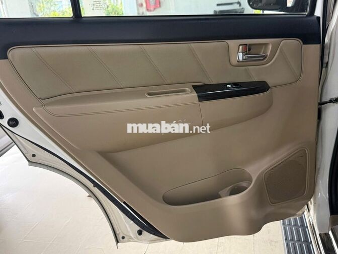 Toyota Fortuner 2016 2.7V TRD 77.253 km Trắng