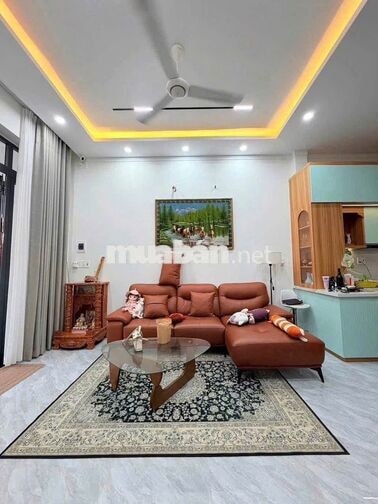 CHO THUÊ NHÀ NGUYÊN CĂN 1 TRỆT 1 LẦU FULL NỘI THẤT