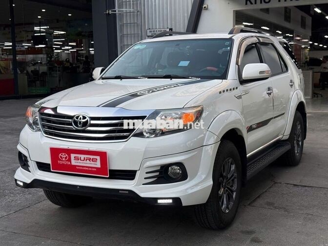 Toyota Fortuner 2016 2.7V TRD 77.253 km Trắng