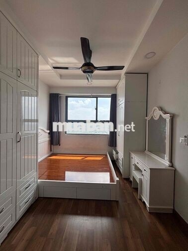 Cho thuê căn hộ 2pn 2wc chung cư Pegasuite 1, 1002 Tạ Quang Bửu, Quận