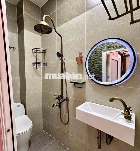nhà mới ken full nội thất xịn tr 2 lầu sth 2pn 3vs trần nguyên Đán Q1