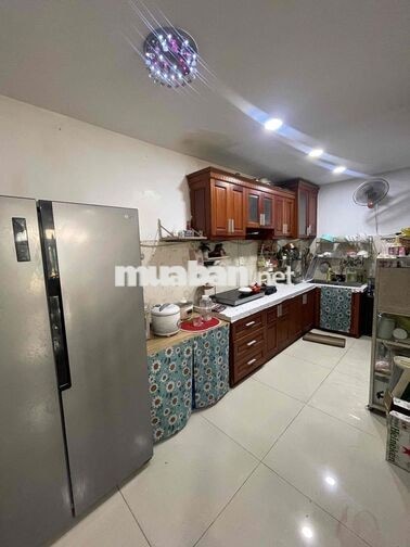 Bán nhà 1/ đường Trịnh Đình Trọng, Tân Phú - 65m2 - Hẻm 6m thông