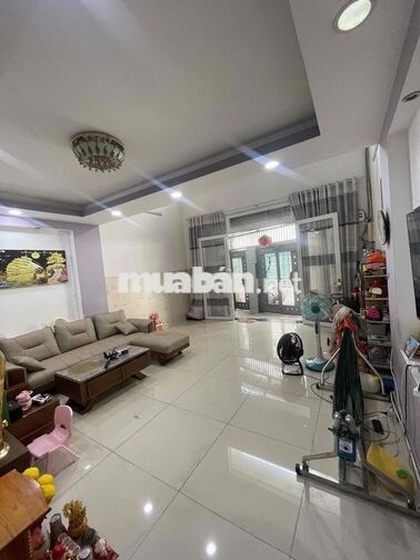 Bán nhà 1/ đường Trịnh Đình Trọng, Tân Phú - 65m2 - Hẻm 6m thông