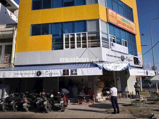 sang nhượng cà phê và có 10p trọ
