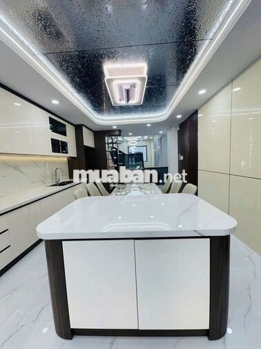 Nhà 1 trệt lửng 3 lầu sân thượng full nội thất đs6 BHH B bình tân 