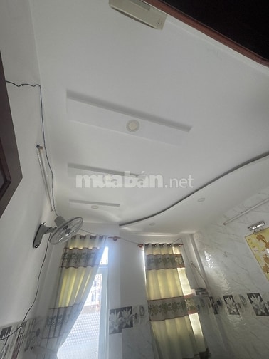 Bán nhà mặt tiền Văn thân 1trệt 3lầu sân thượng 12Tỉ,ng3,8m dài 12m