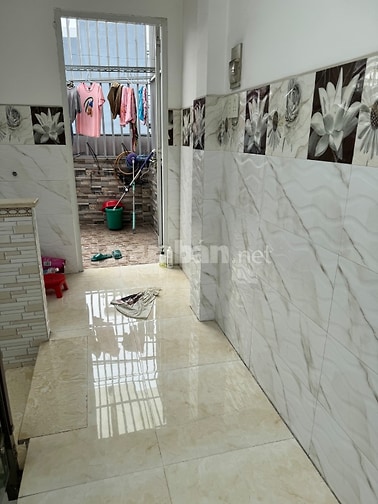 Bán nhà mặt tiền Văn thân 1trệt 3lầu sân thượng 12Tỉ,ng3,8m dài 12m