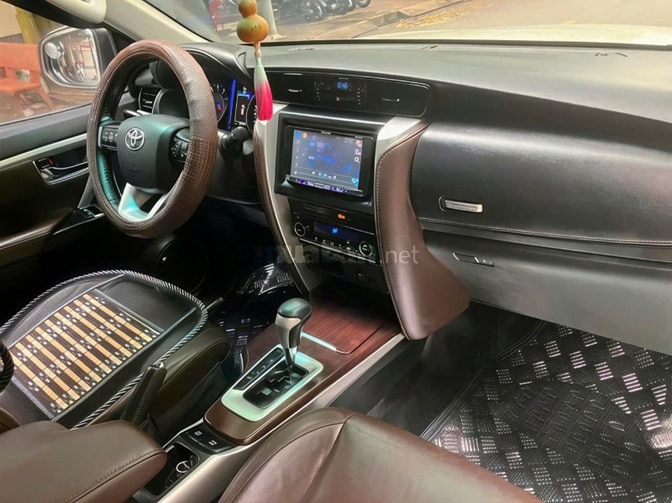 Toyota FORTUNER nhập Indo máy xăng số tự động 2017