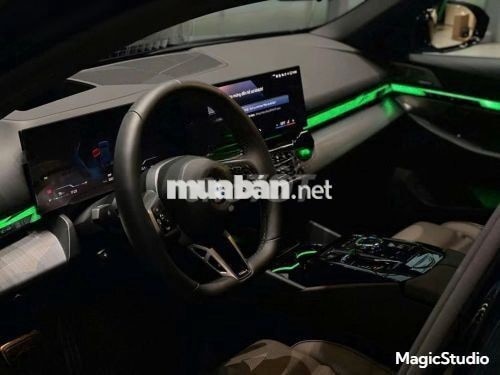 Xe BMW 5 Series 530i M Sport 2026 - 2 Tỷ 981 Triệu