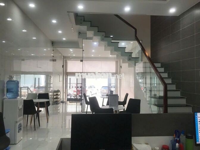 TÒA NHÀ 3 TẦNG  1 HẦM NGAY ĐẶNG VĂN BI -DẠY HỌC SPA- VĂN PHÒNG CTY