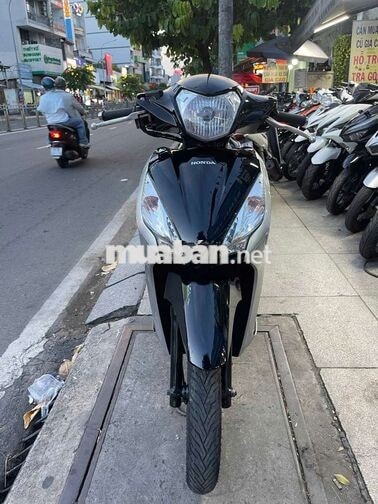 Honda Vision 2017 Bạc đen