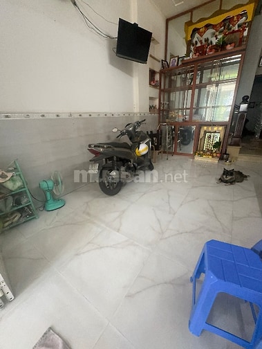 Bán nhà mặt tiền Văn thân 1trệt 3lầu sân thượng 12Tỉ,ng3,8m dài 12m